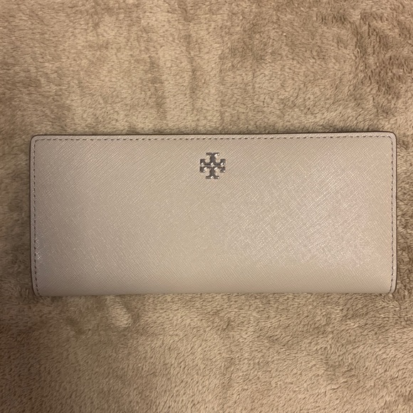 Tory Burch Handbags - Tory Burch Wallet